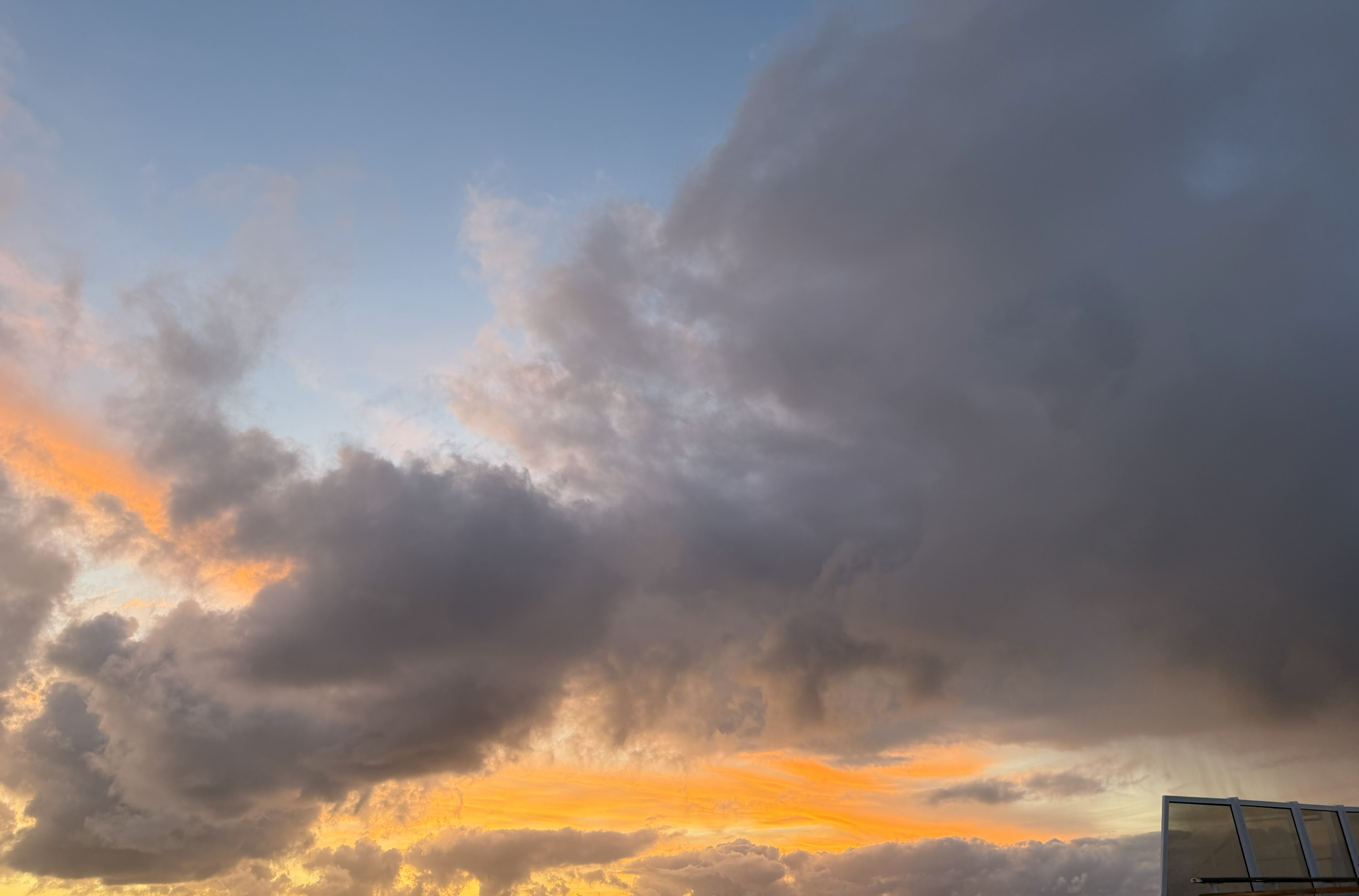 Cloudy sunset at sea!